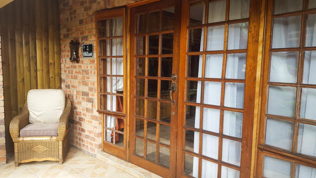 Aark Guest Lodge Vanderbijlpark Exterior foto