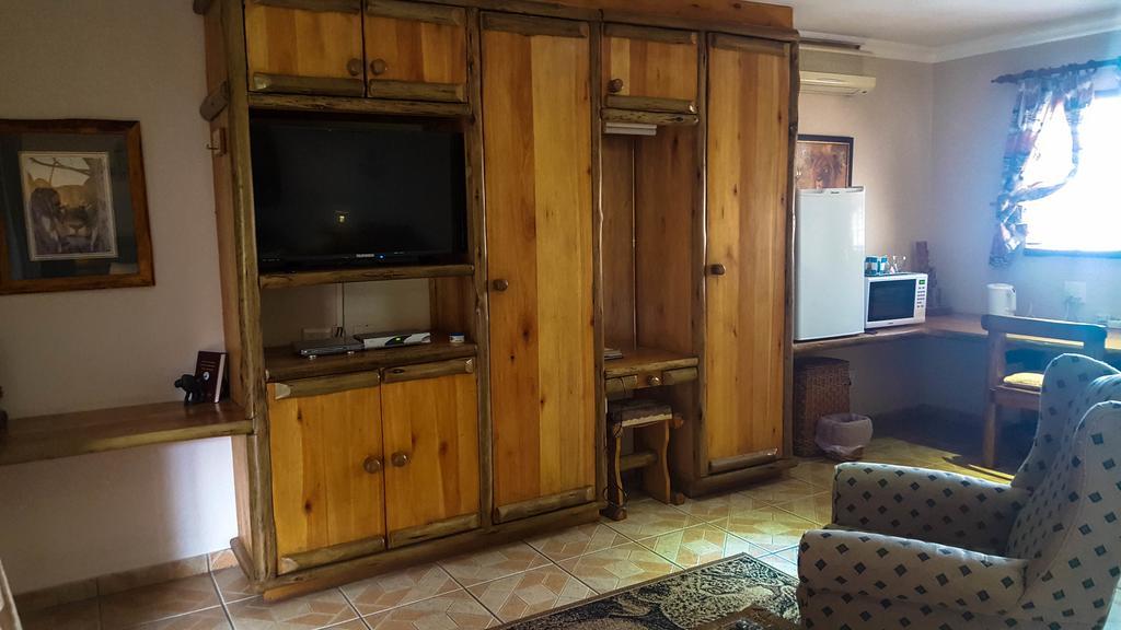 Aark Guest Lodge Vanderbijlpark Exterior foto