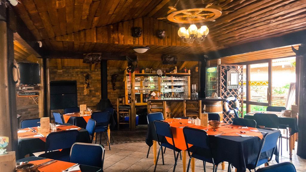 Aark Guest Lodge Vanderbijlpark Exterior foto